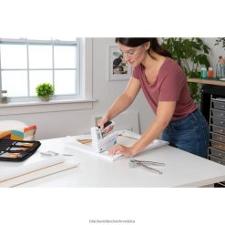 dom i stil života hr BLACK+DECKER 4v max klamerica LBTTJX147